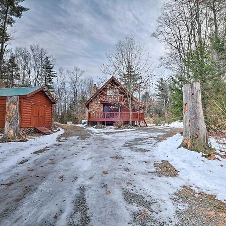 Вілла Secluded Johnsburg Retreat With Hot Tub And Fire Pit Екстер'єр фото