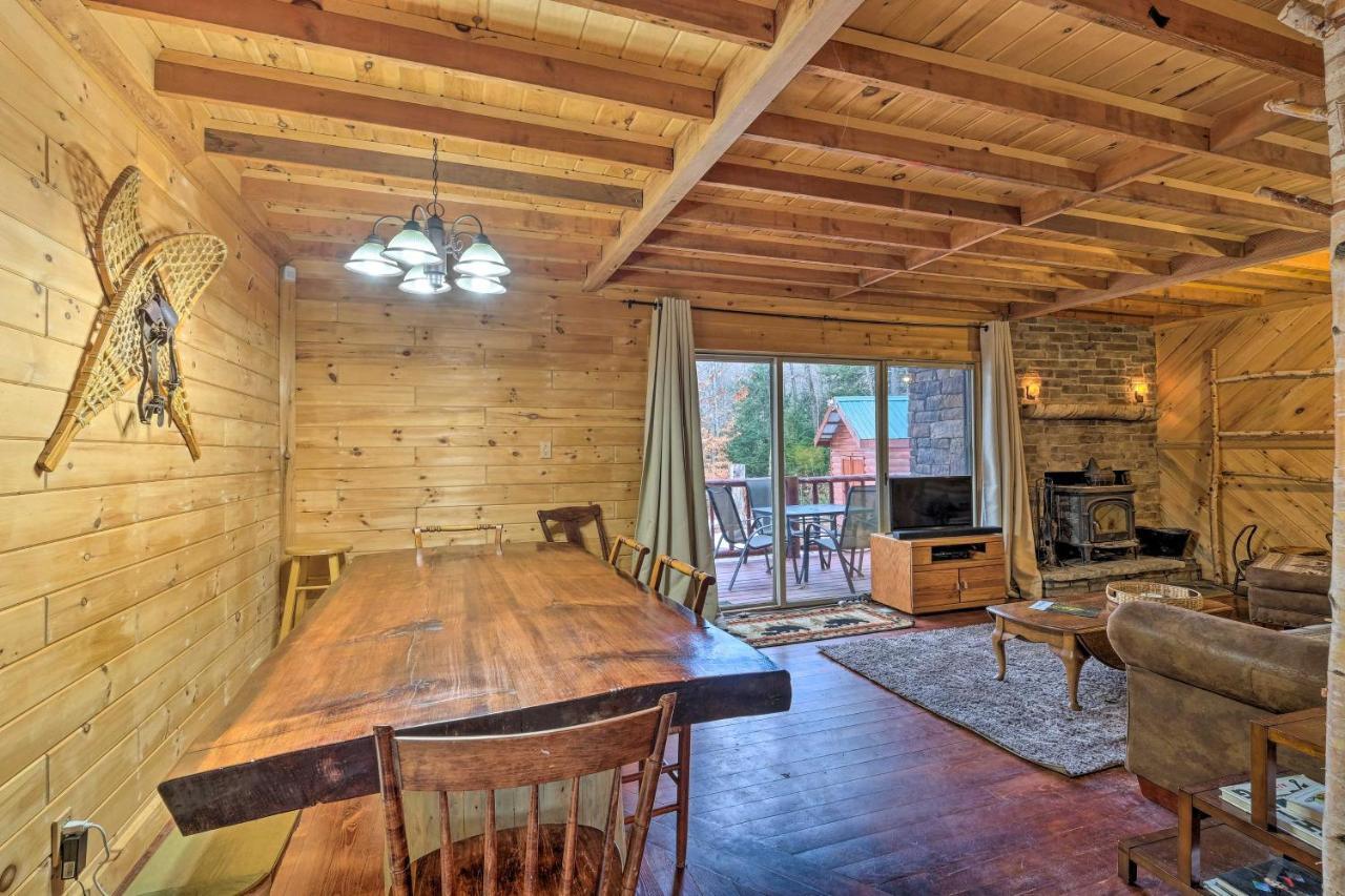 Вілла Secluded Johnsburg Retreat With Hot Tub And Fire Pit Екстер'єр фото