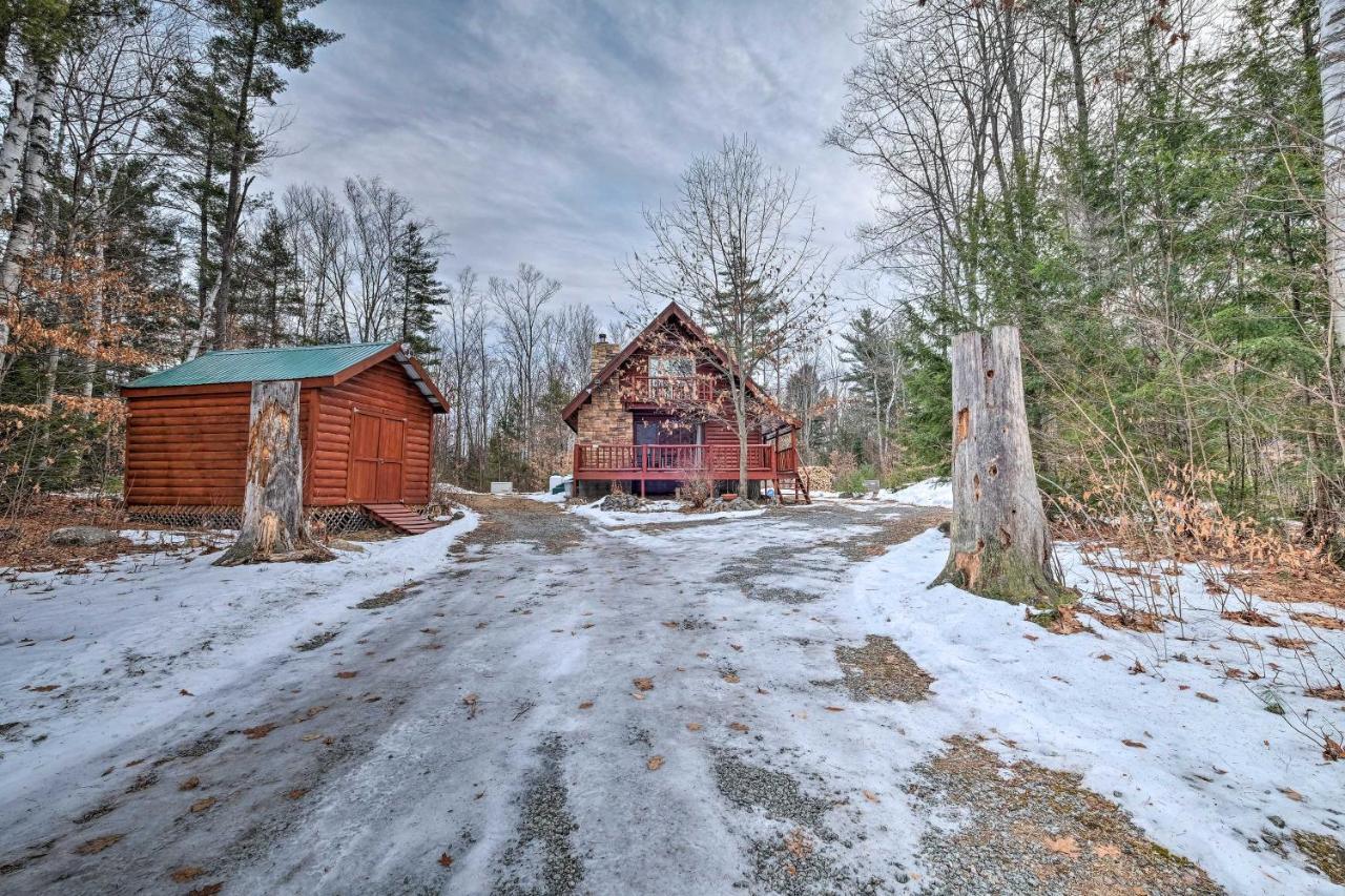 Вілла Secluded Johnsburg Retreat With Hot Tub And Fire Pit Екстер'єр фото